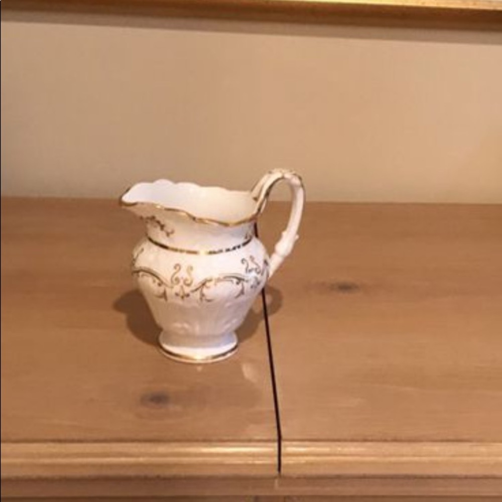 ✂️⬇️Antique French China Creamer